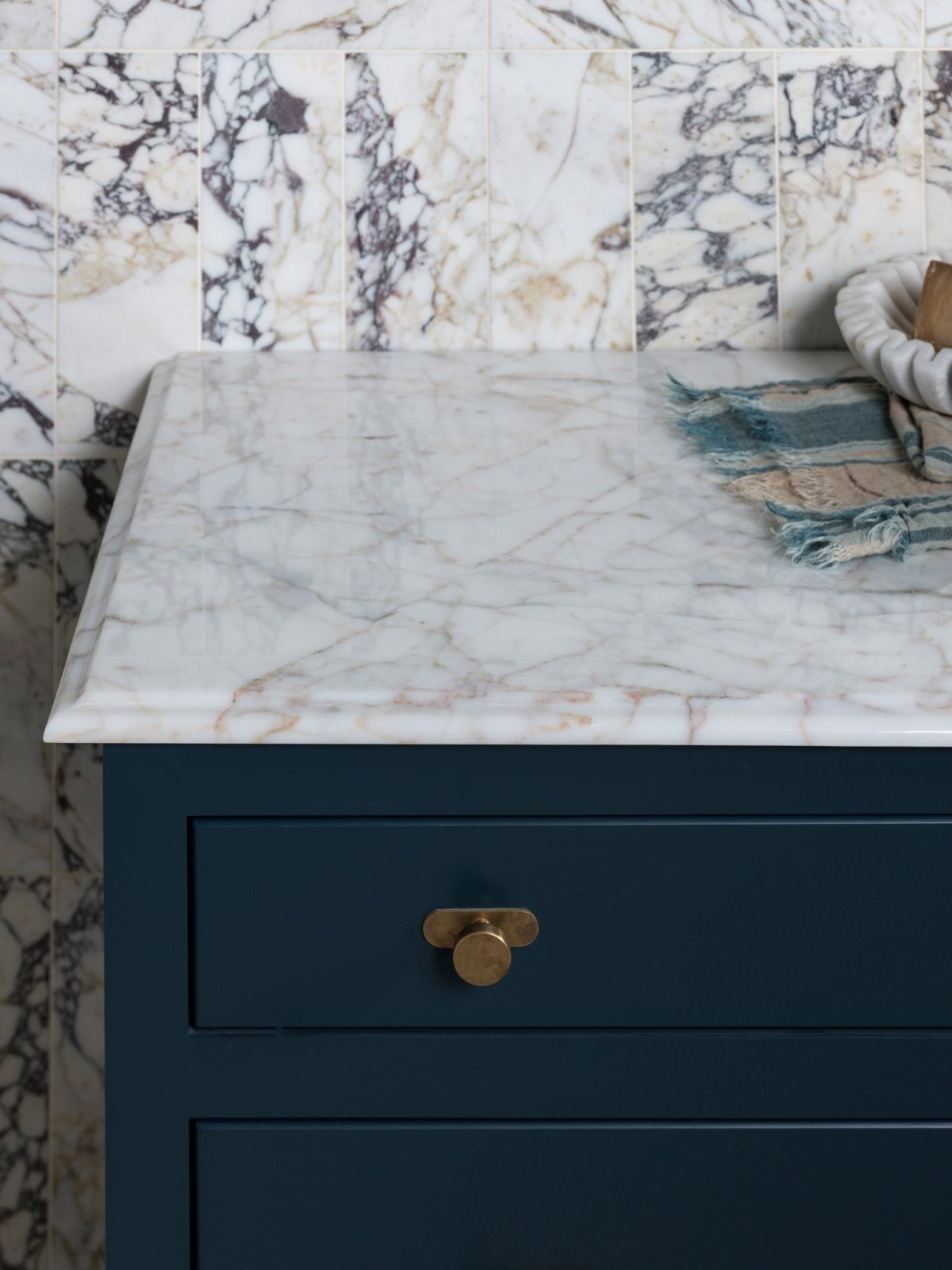 Medici Viola Marble Honed Brick