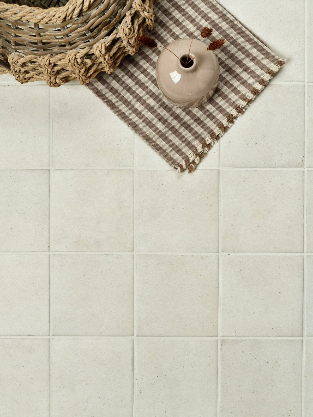 Menara White Porcelain Matt