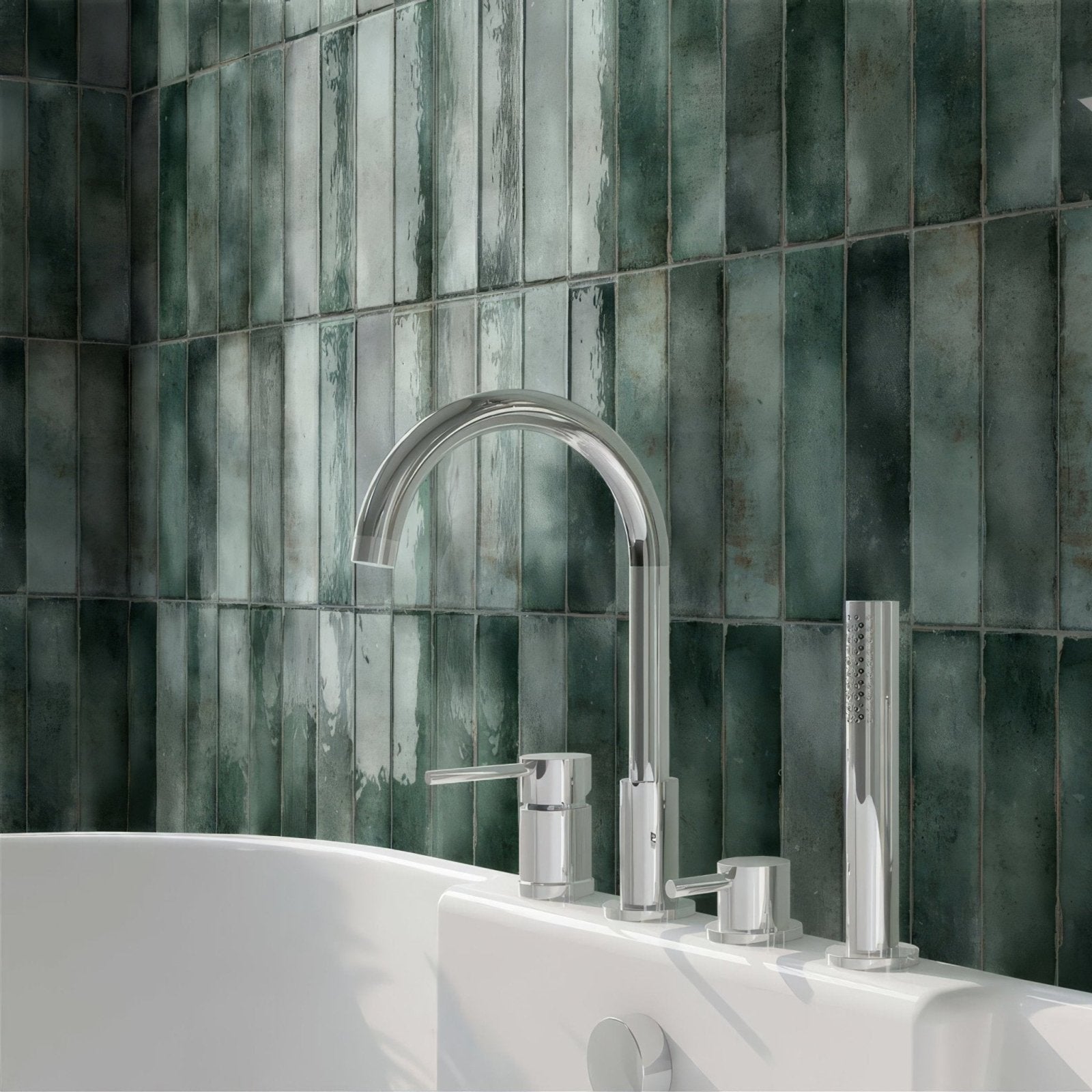 Metropolitan barcelona chrome finished modern bathtub faucet with curved spout and separate handles