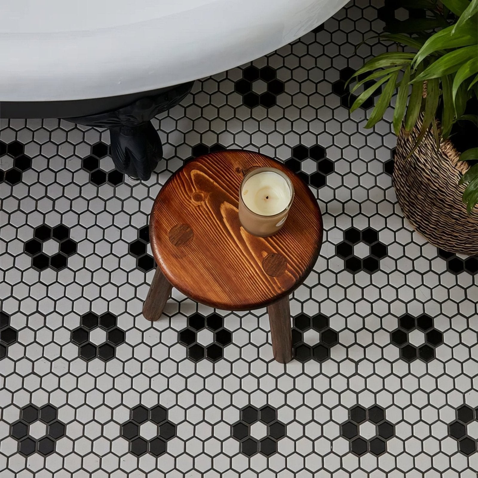Mono Hex Porcelain Mosaic Daisy