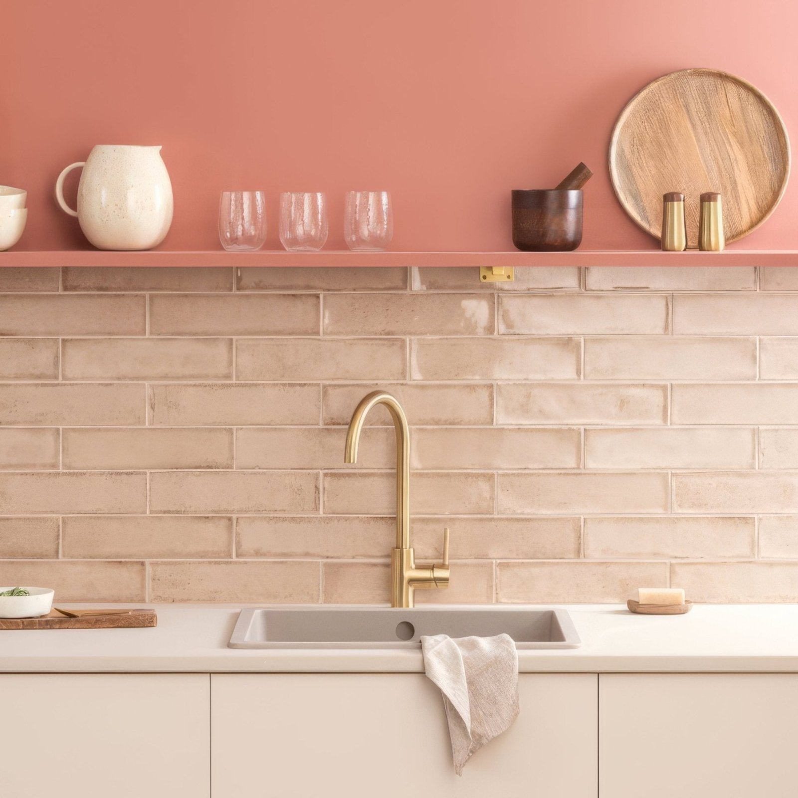 Montblanc taupe 30x7.5cm gold-toned gooseneck faucet with sleek modern design for stylish bathroom use
