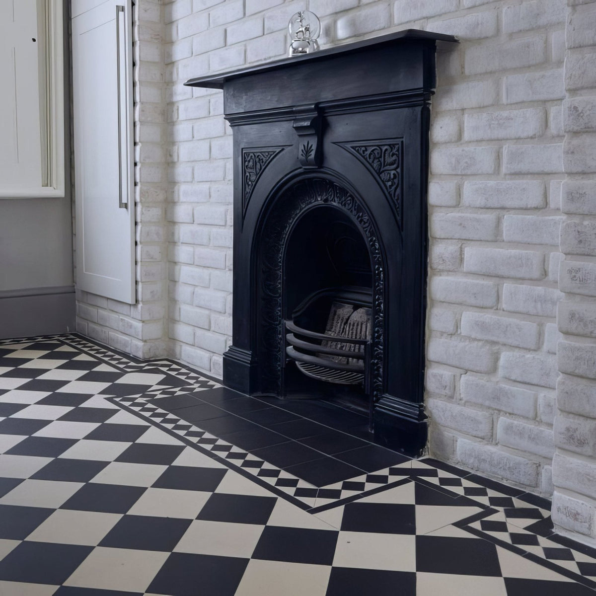 Oxford 151mm (6") Black and Dover White in a room setting