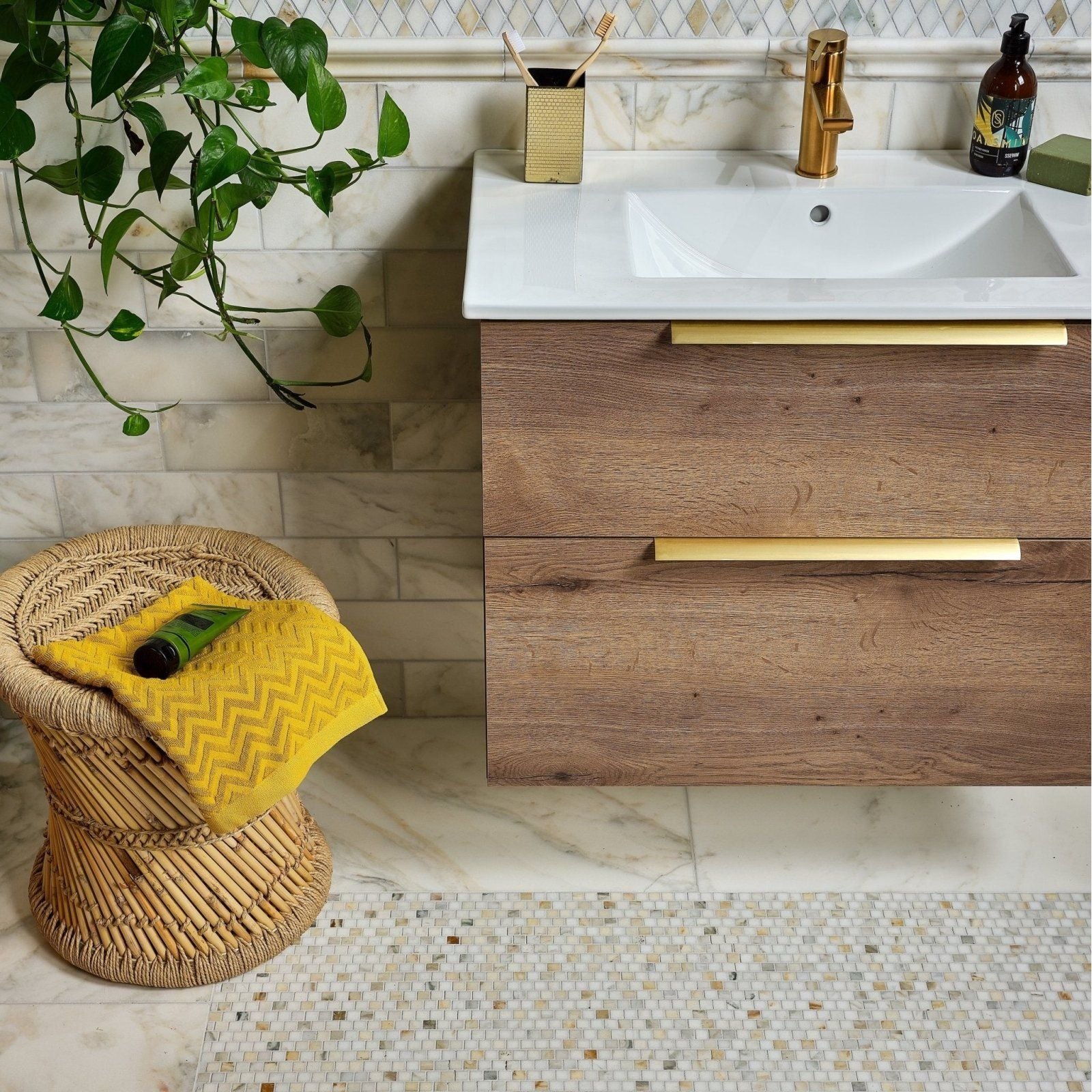 Palazzo Oro Honed Marble 30.5 x 10cm white marble subway tiles