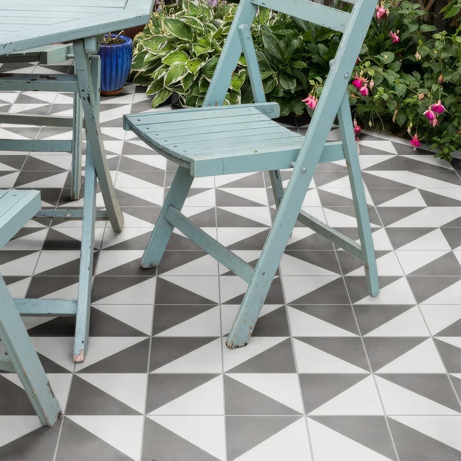 Parisian Café Porcelain Tri Black