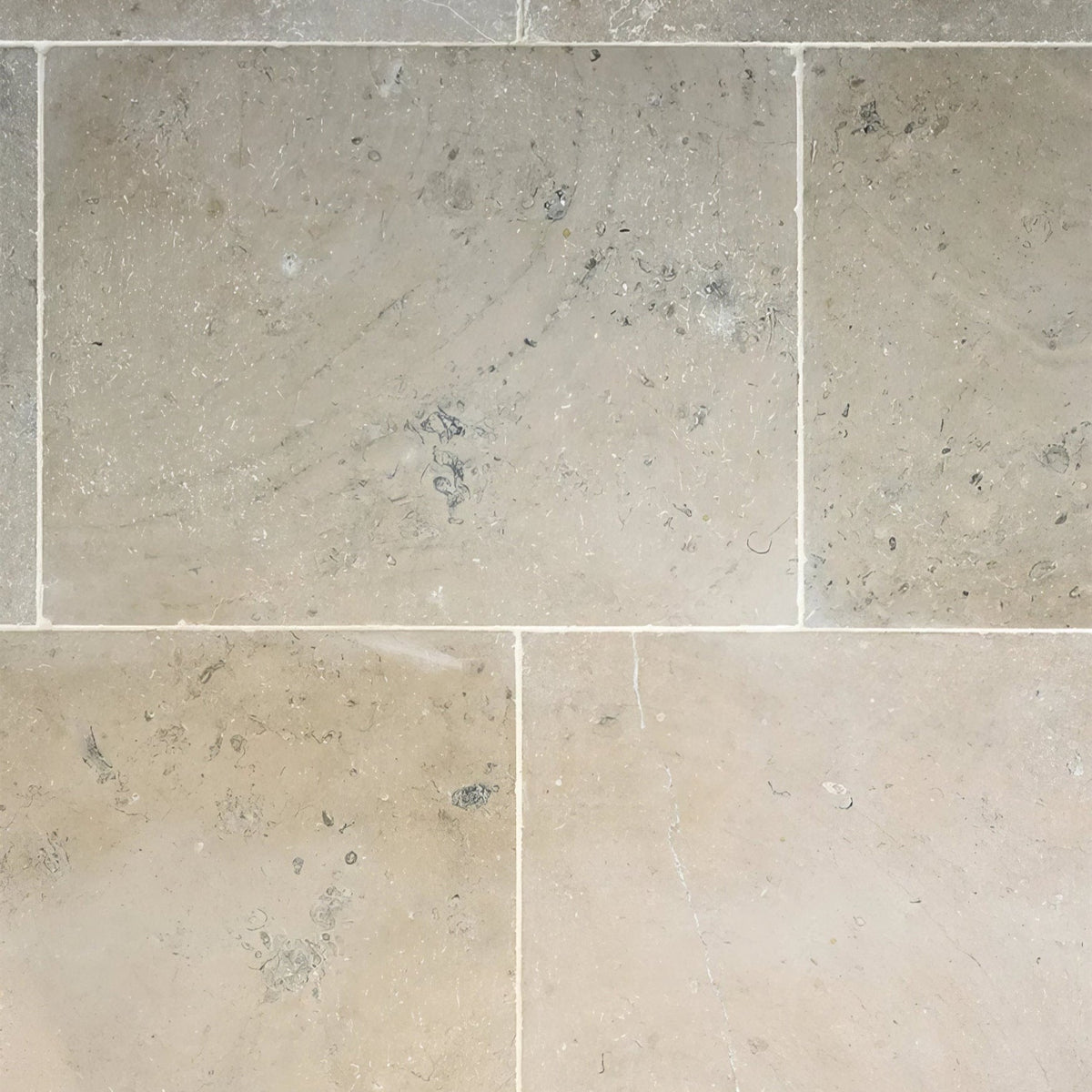 Pimlico Limestone Tumbled Finish – close-up surface detail