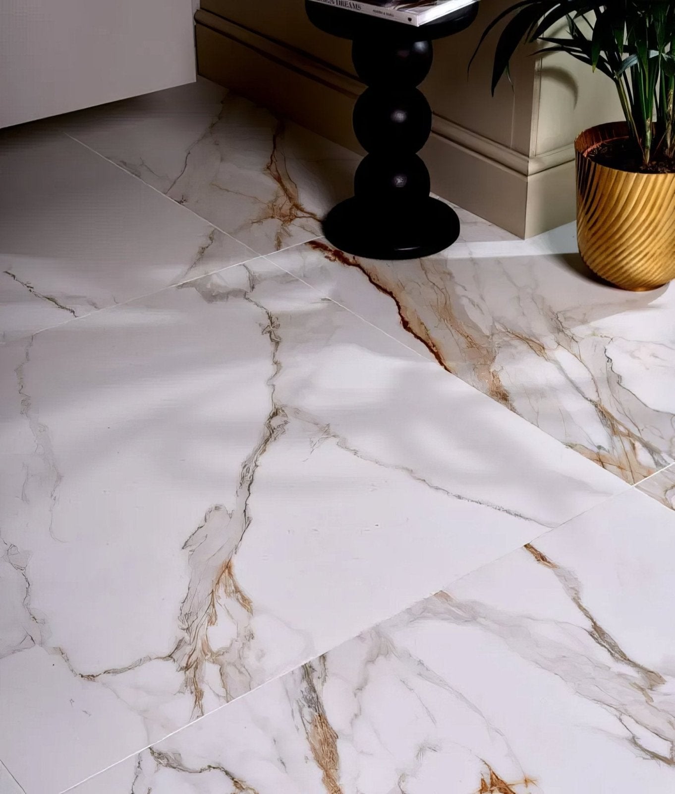 Sculpture Grande Porcelain Calacatta Maximus