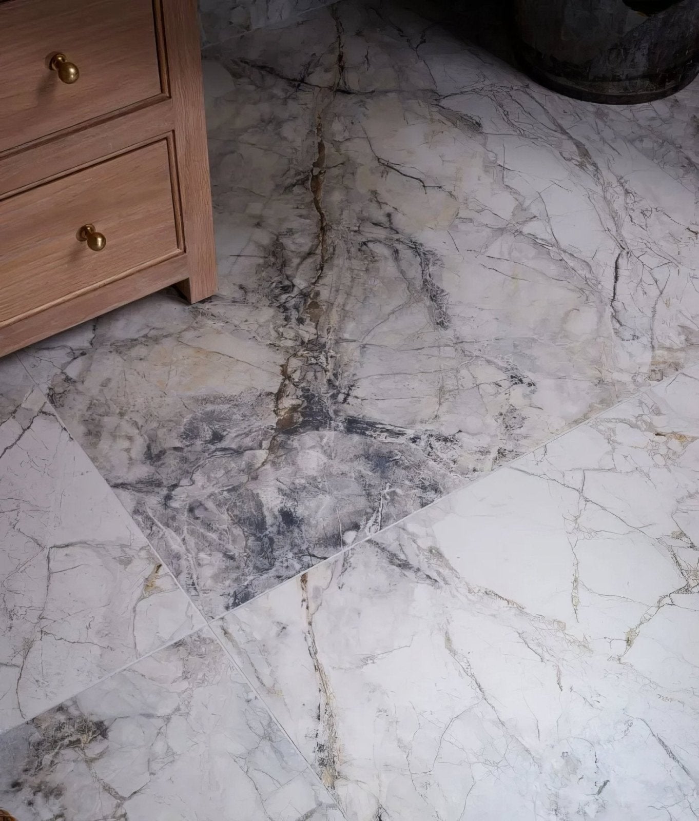 Sculpture Grande Porcelain Invisible Blue