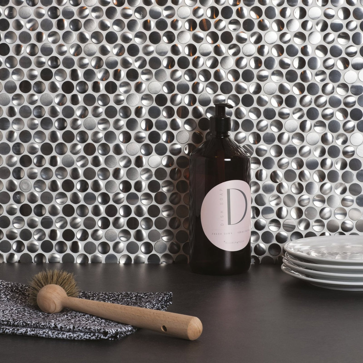 Silver Link Aluminium Mosaic silver hexagonal aluminium mosaic with an amber soap dispenser