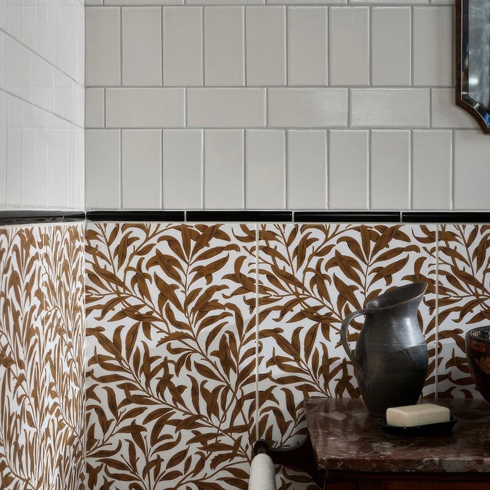 Victorian Style™ Wall Ceramic Antique White Metro Crackle Glaze