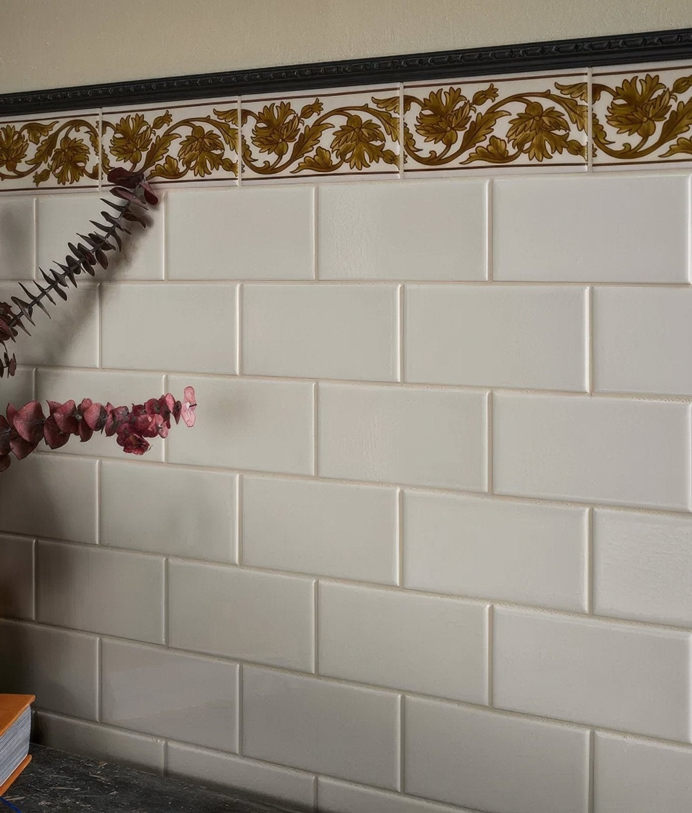 Victorian Style™ Wall Ceramic Cotton White Metro