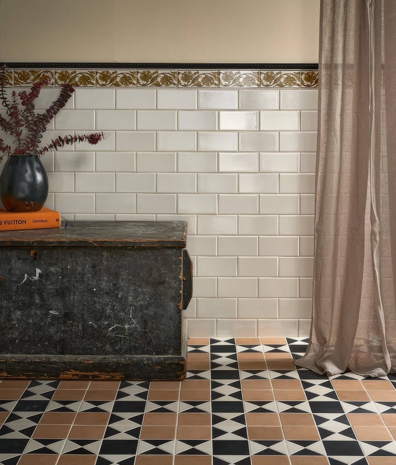 Victorian Style™ Wall Ceramic Cotton White Metro