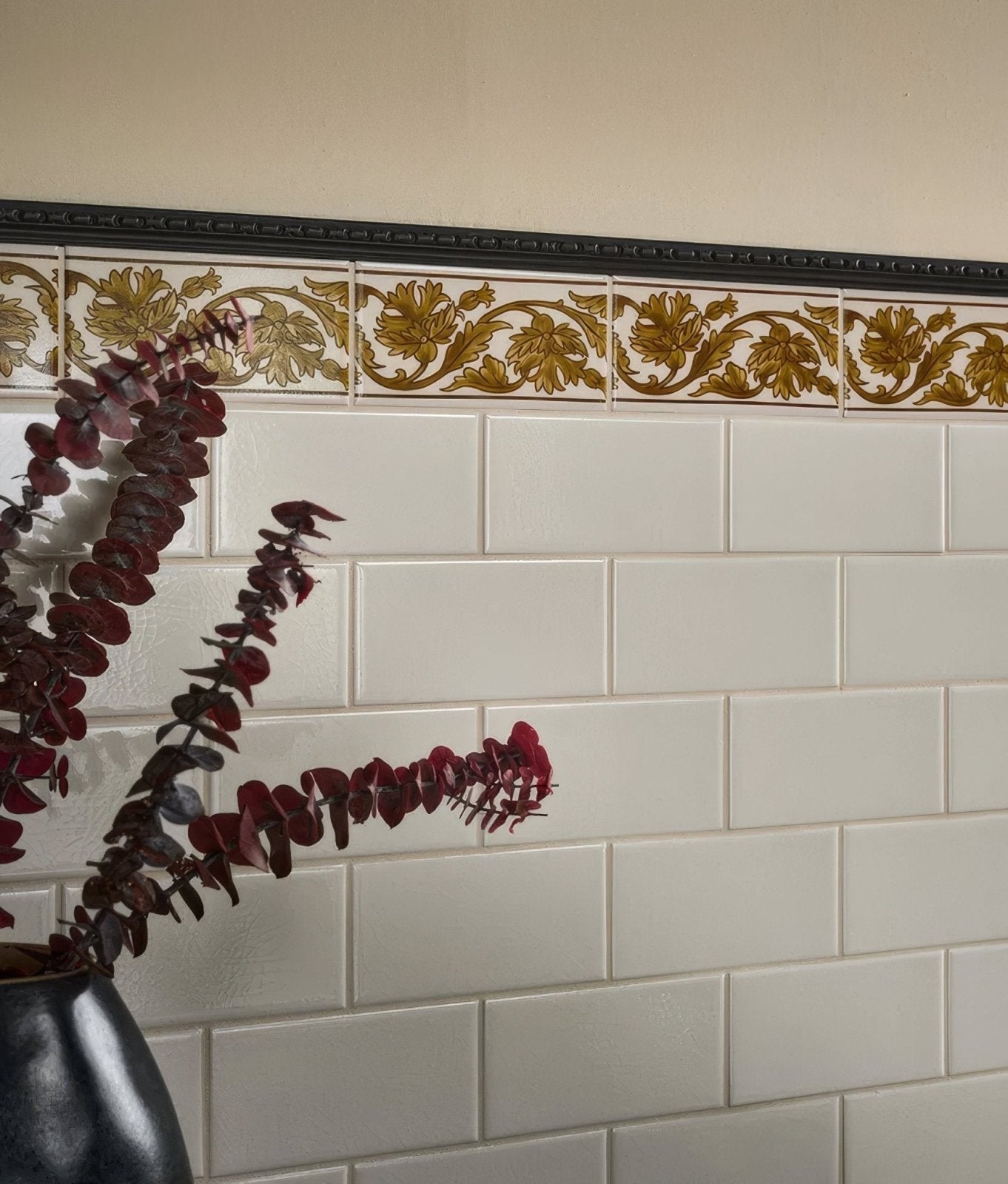 Victorian Style™ Wall Ceramic Cotton White Metro