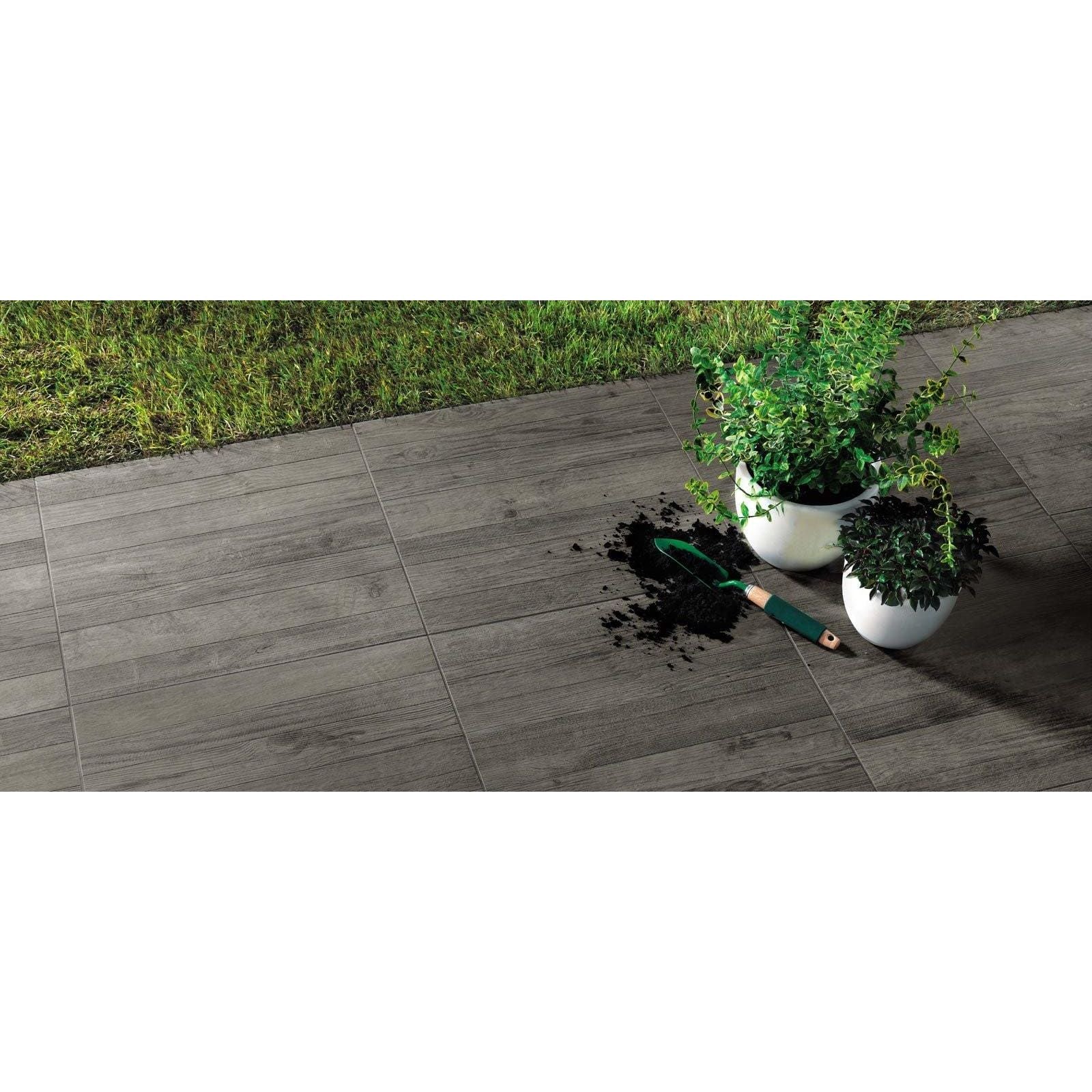 Axis Outdoor – Grey Timber 20mm