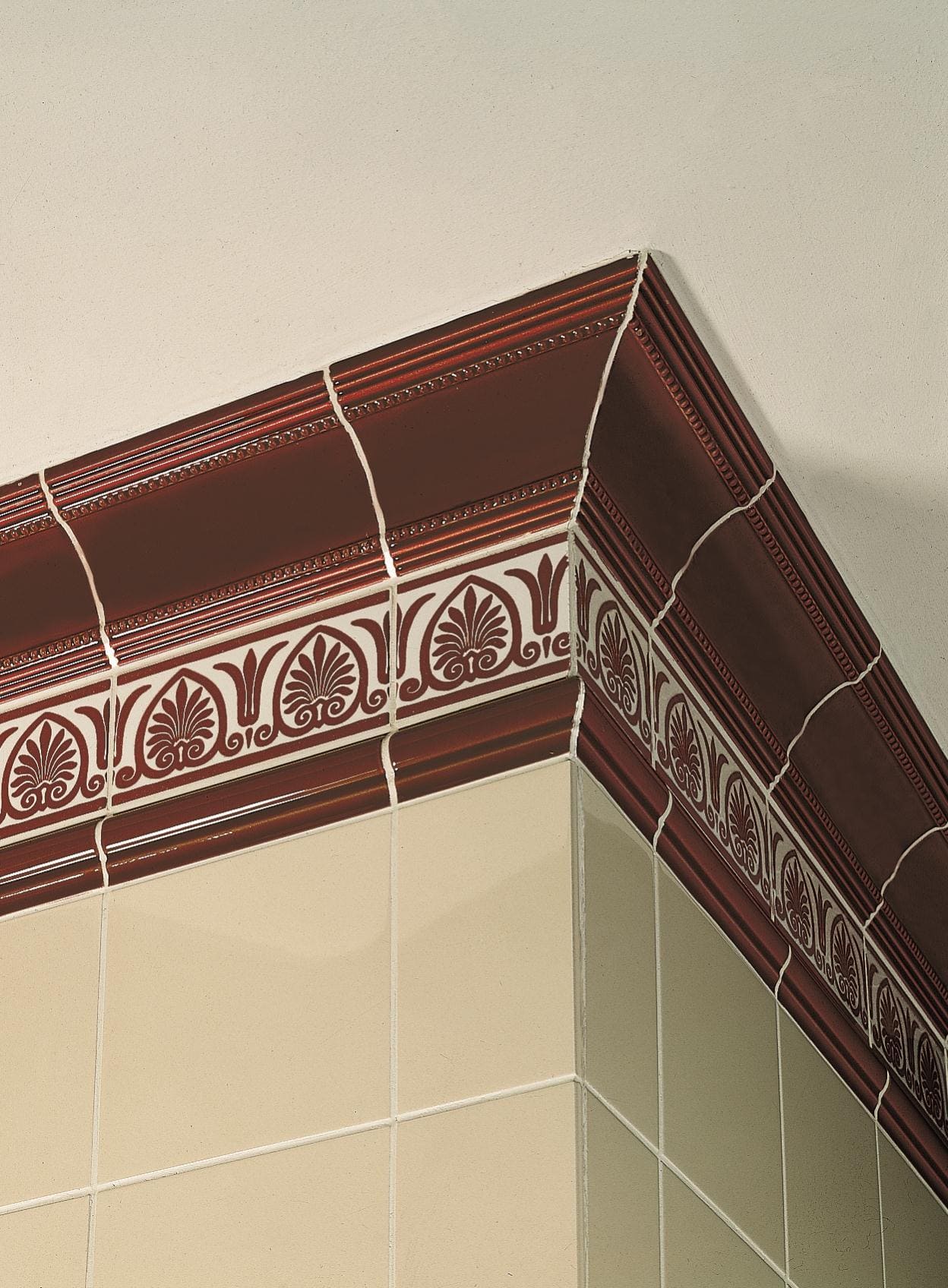 Burgundy Plain Cornice