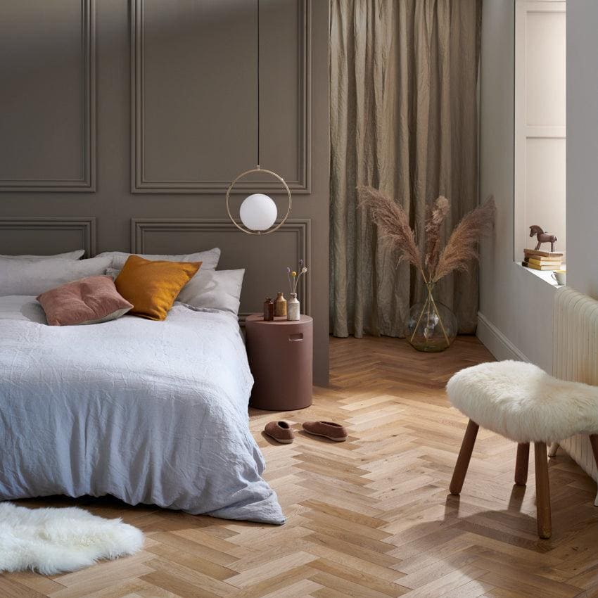 Goodrich Natural Oak in a room setting