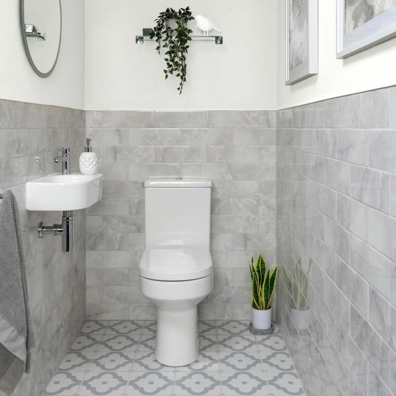 White ceramic toilet onix smoke with sleek modern design and smooth glossy finish for bathroom use