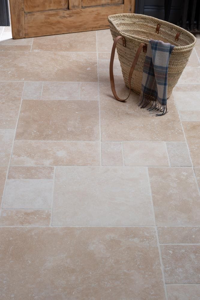 Levantine Ivory Unfilled &amp; Tumbled Travertine 610 x 406mm - Hyperion Tiles
