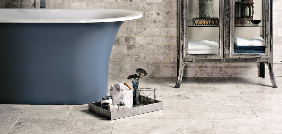 Grey marble floor tiles: practical perfection for your bathroom