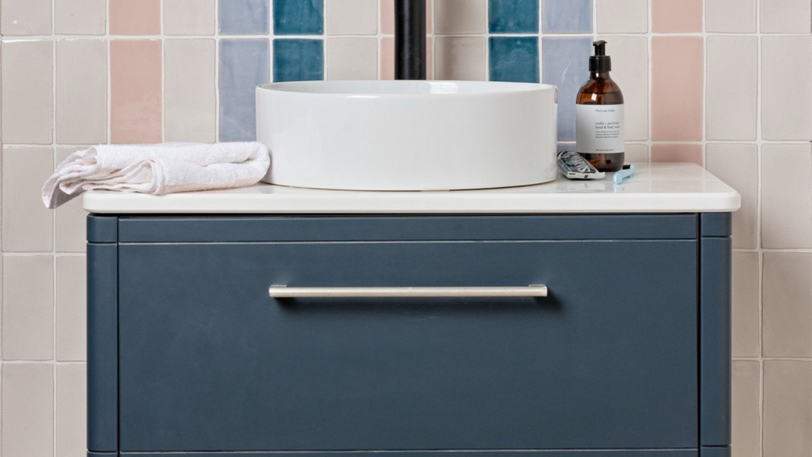 Bathroom ceramic tiles: follow our top tips and expert advice for your perfect bathroom - Hyperion Tiles