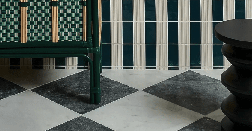 Black marble floor tiles: fall in love with the dark side this Valentine’s