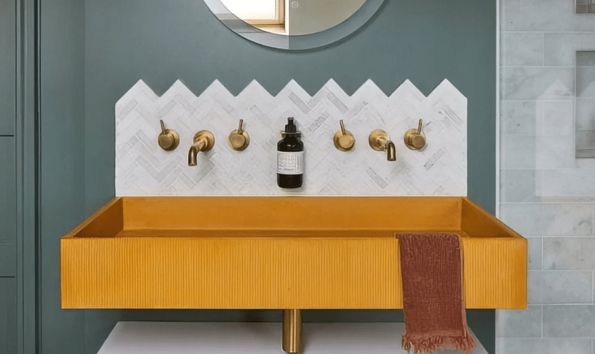 Marble with bathroom tiles: how to create a designer look