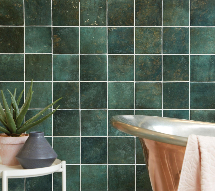 Porcelain vs ceramic tiles: What's the difference?