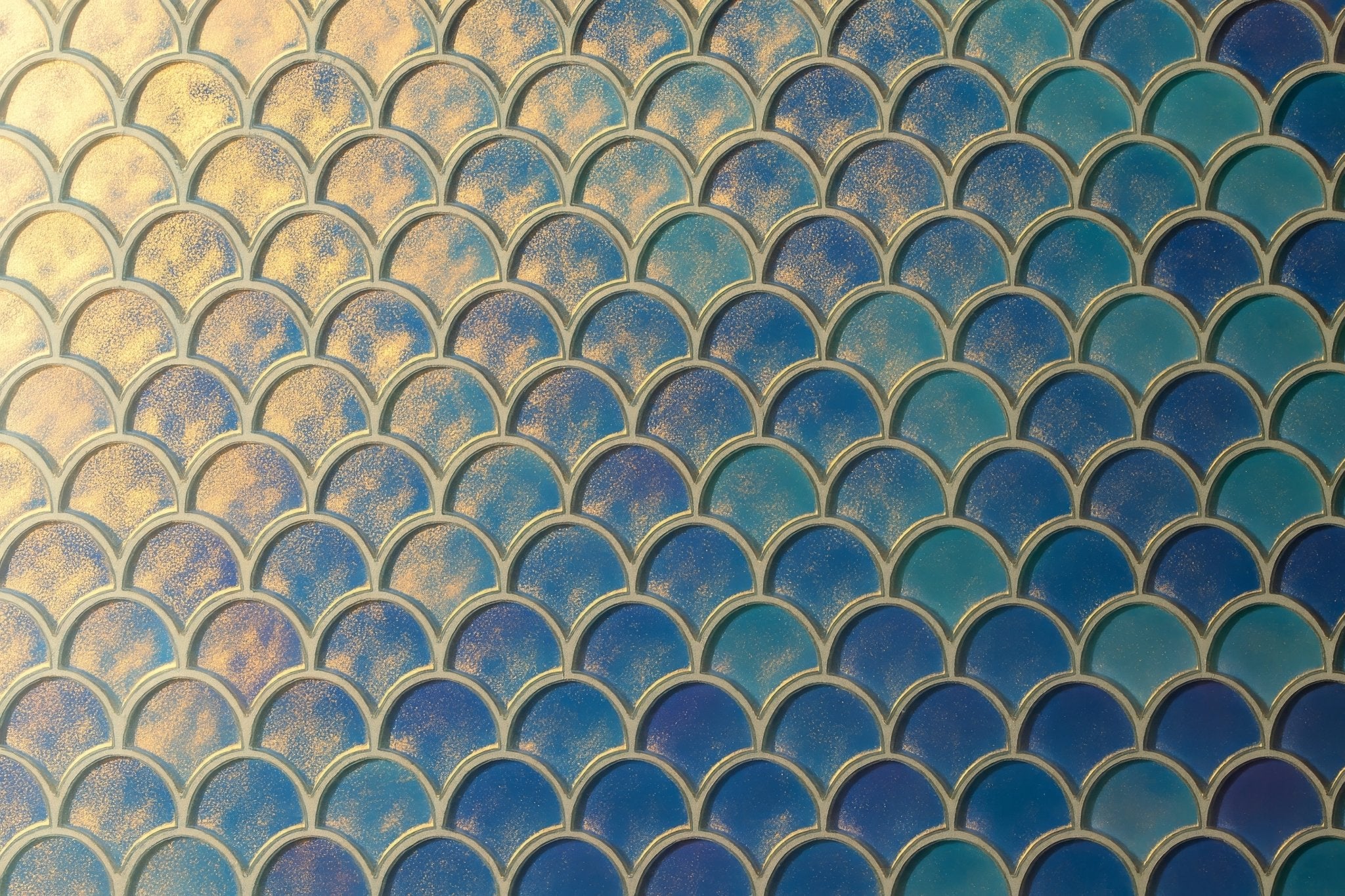 Blue and gold ceramic fish scale patterned scallop bathroom tiles ideal for stylish wall decoration
