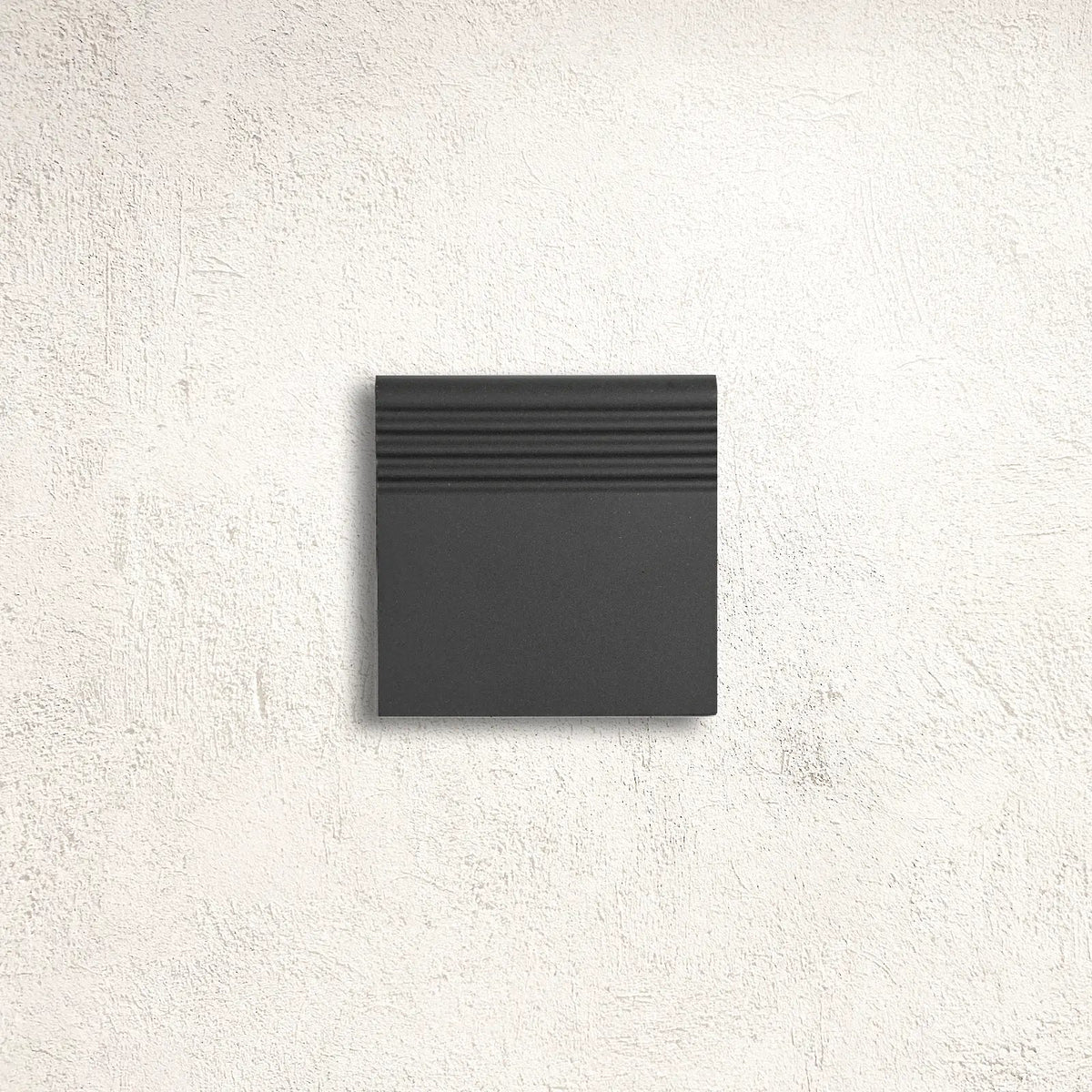 Winckelmans Unglazed Black Flat Step Edge 10 x 10cm porcelain tile face