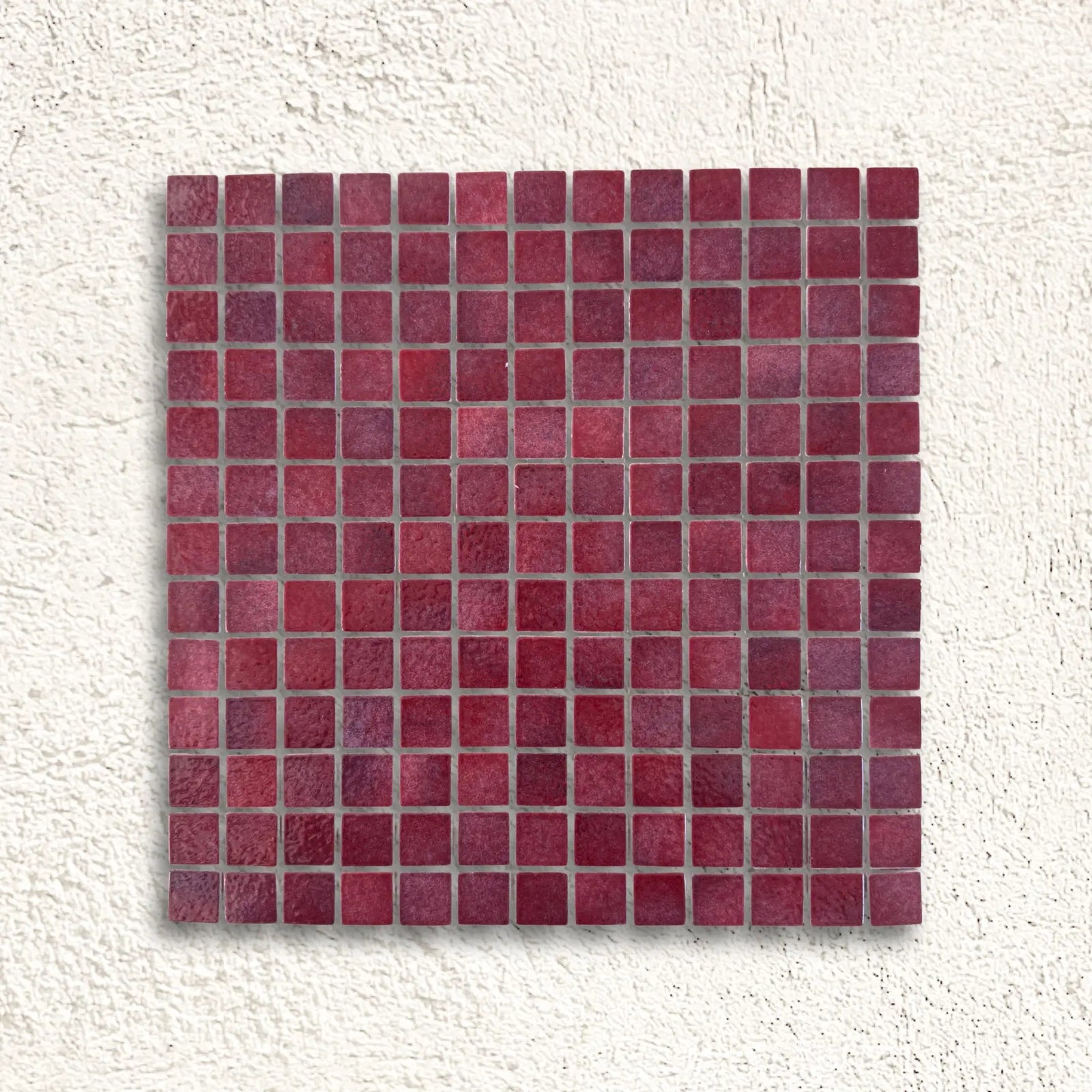 Harmonie Quetsche 25 x 25mm Mosaic Porcelain Tile in a bathroom setting