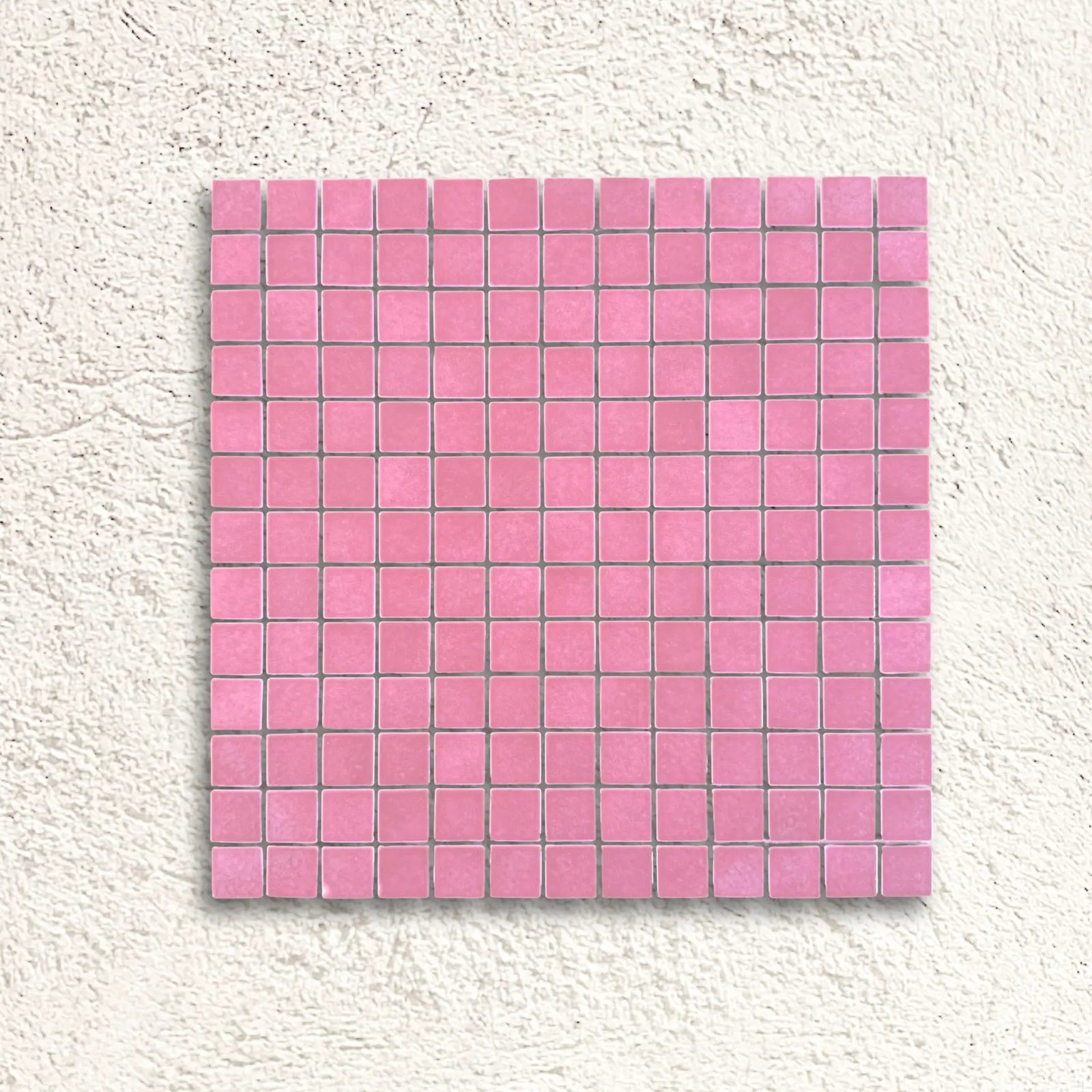 Harmonie Fuchsia 25 x 25mm Mosaic Porcelain Tile in a bathroom setting