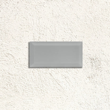 Metro Grey Gloss Bevelled 10 x 20cm glazed ceramic metro tile face