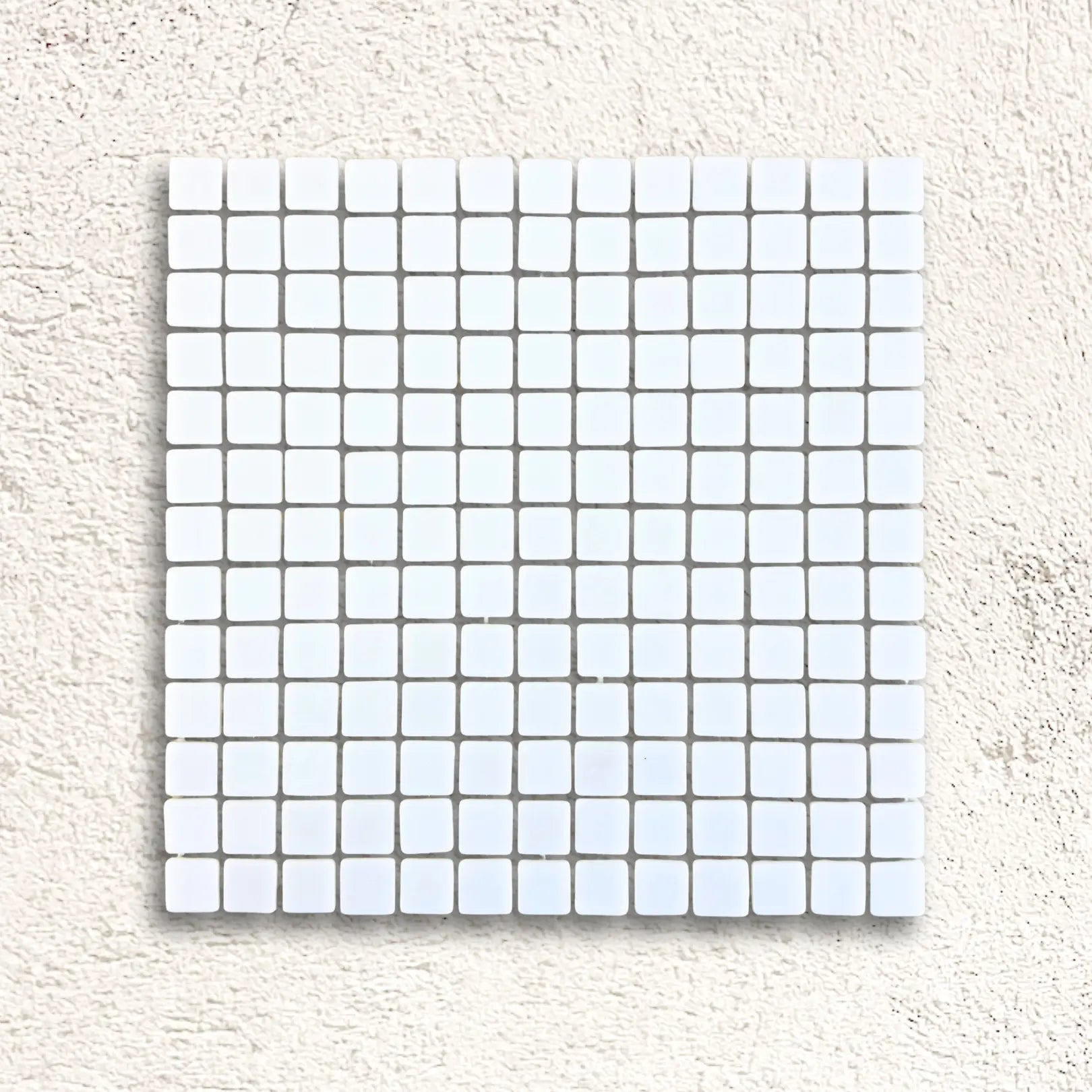 Niebla White 33.3 x 33.3cm glass mosaic tile face