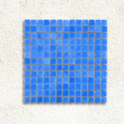 Niebla Foggy Mid Blue 33.3 x 33.3cm glass mosaic tile face