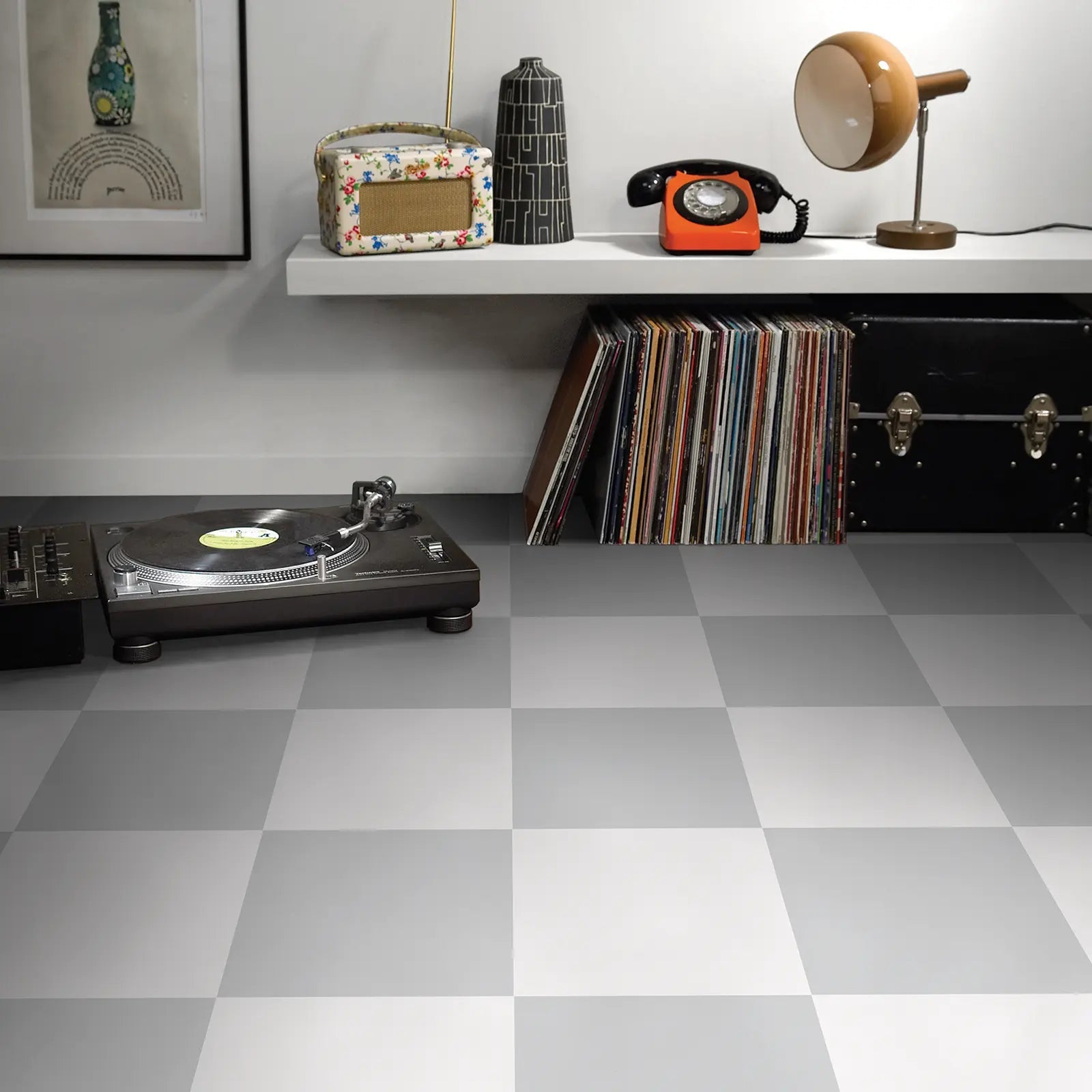 Barcelona Gris 25 x 25cm grey porcelain tile room setting
