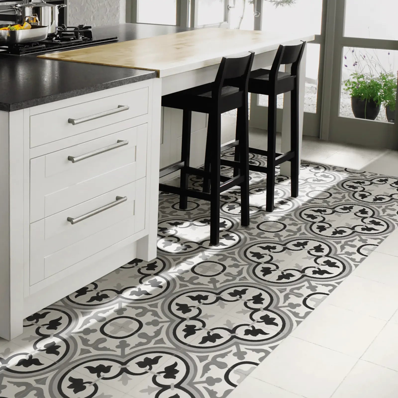 Barcelona Classic Pattern 25 x 25cm patterned porcelain tile room setting
