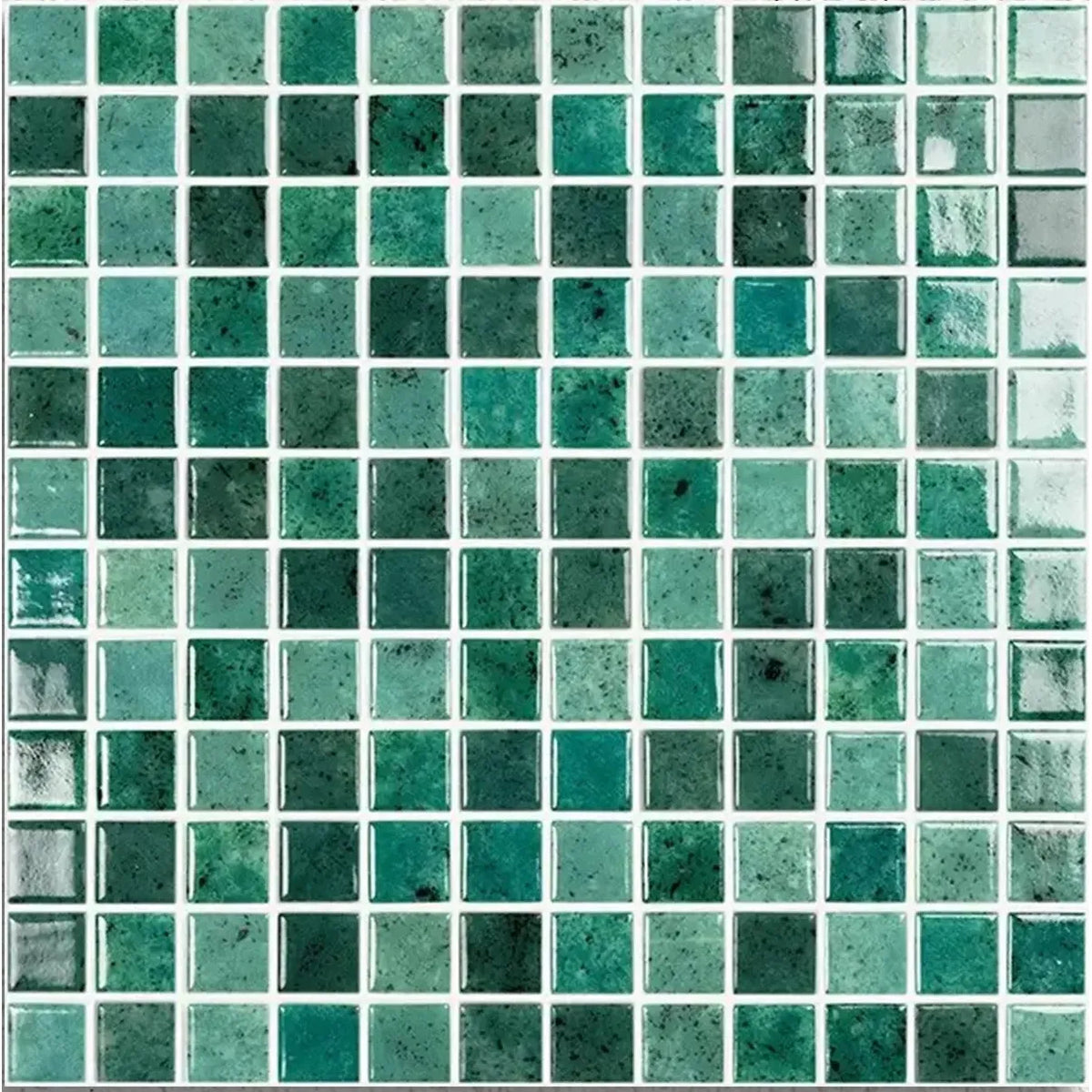 Nature Bali 31.7 x 31.7cm green glass mosaic tile face
