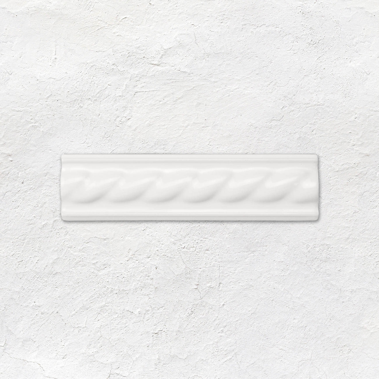 Brilliant White Rope Moulding Ceramic Wall Tile 152x40mm