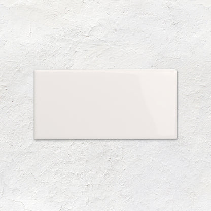 Brilliant White Rounded Long Edge Half Tile