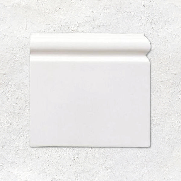 Brilliant White Skirting Right External Corner