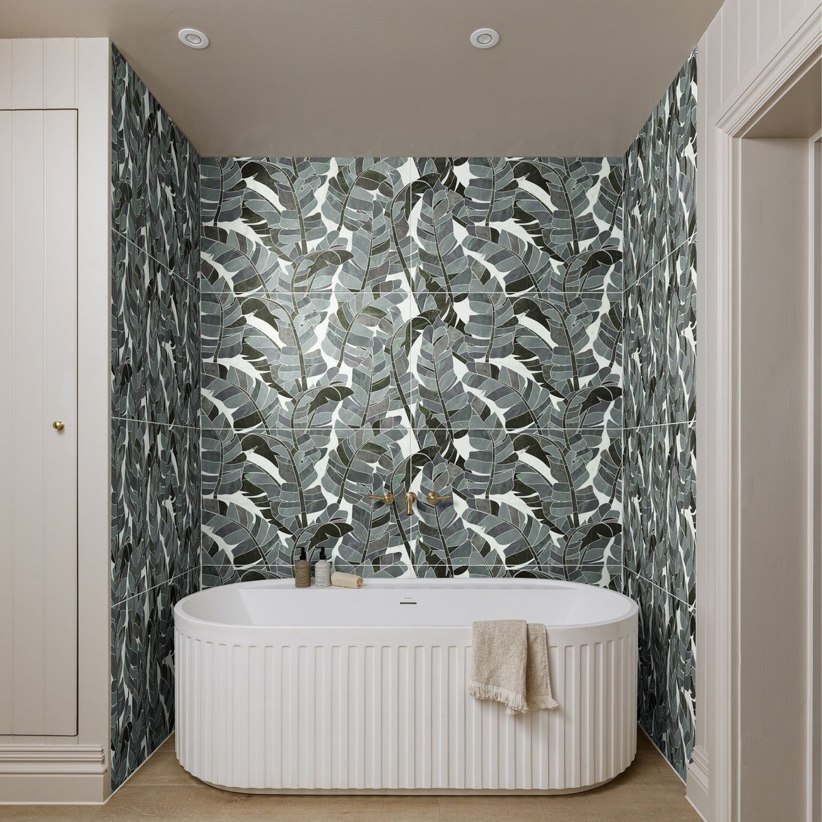 Byzantine Porcelain Palmette Sculpted sculpted porcelain tile