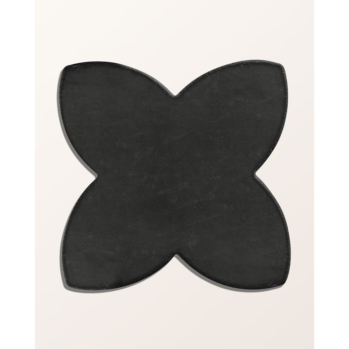 
Clover Cabochon Nero Slate Honed black piece