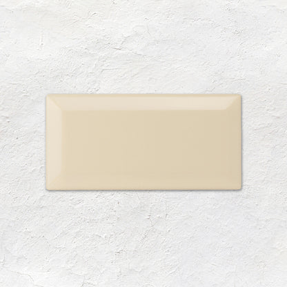 County White Metro Bevelled Tile 150x75mm