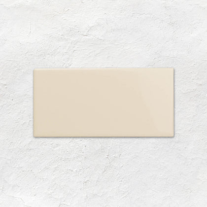 County White Rounded Short Edge