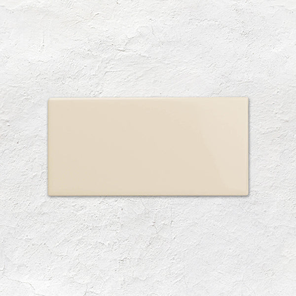 County White Rounded Short Edge