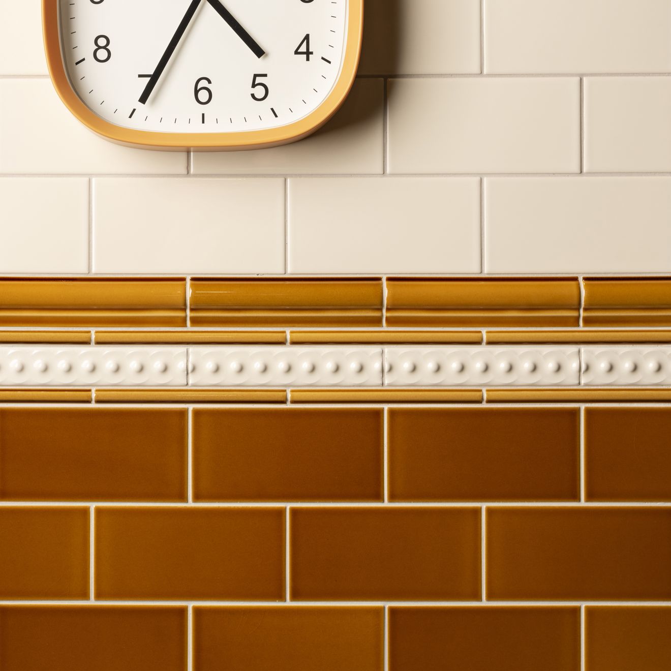 County White Scroll Moulding Ceramic Wall Tile 152x29mm