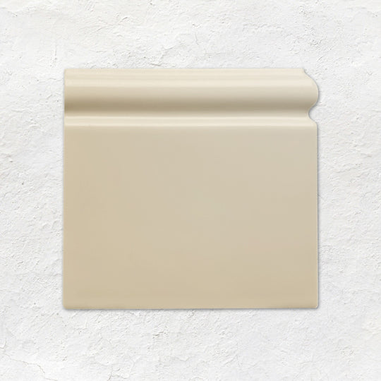 County White Skirting Right Corner Ceramic Wall Tile