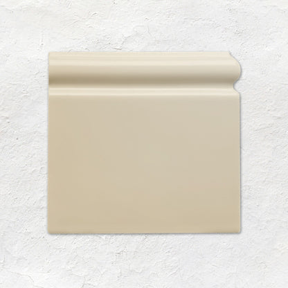 County White Skirting Right Corner Ceramic Wall Tile