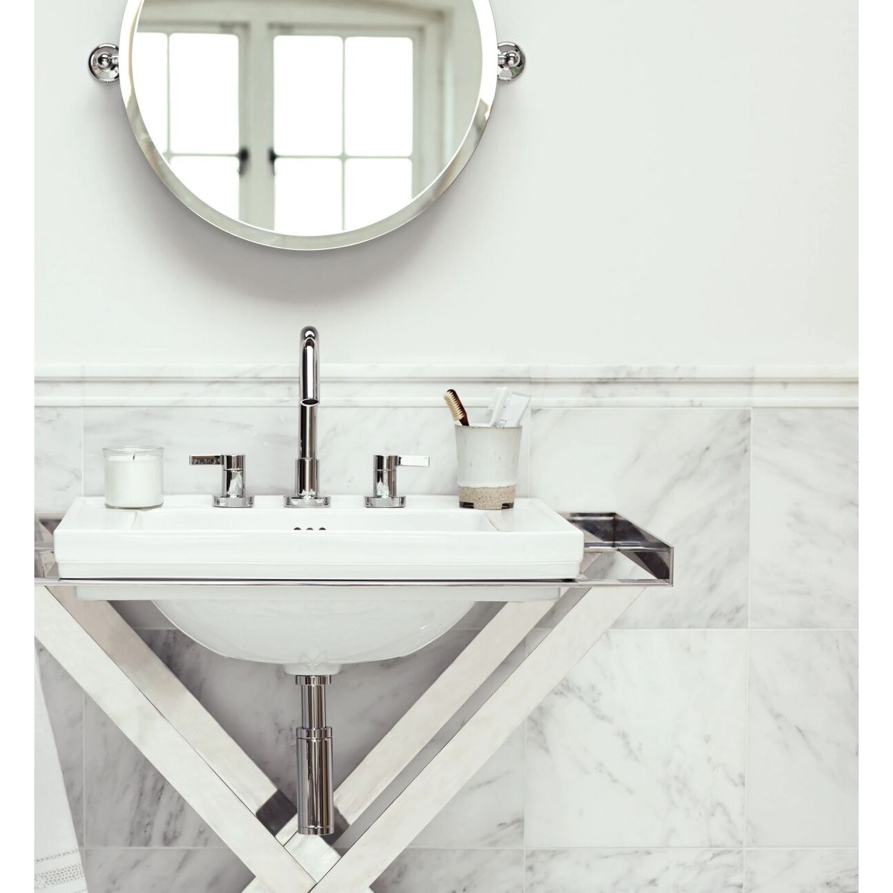 East Hampton marble deco pencil honed trim room setting