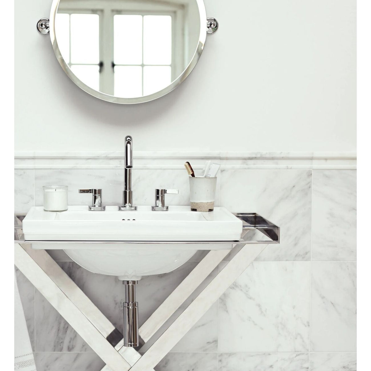 East Hampton marble deco pencil honed trim room setting