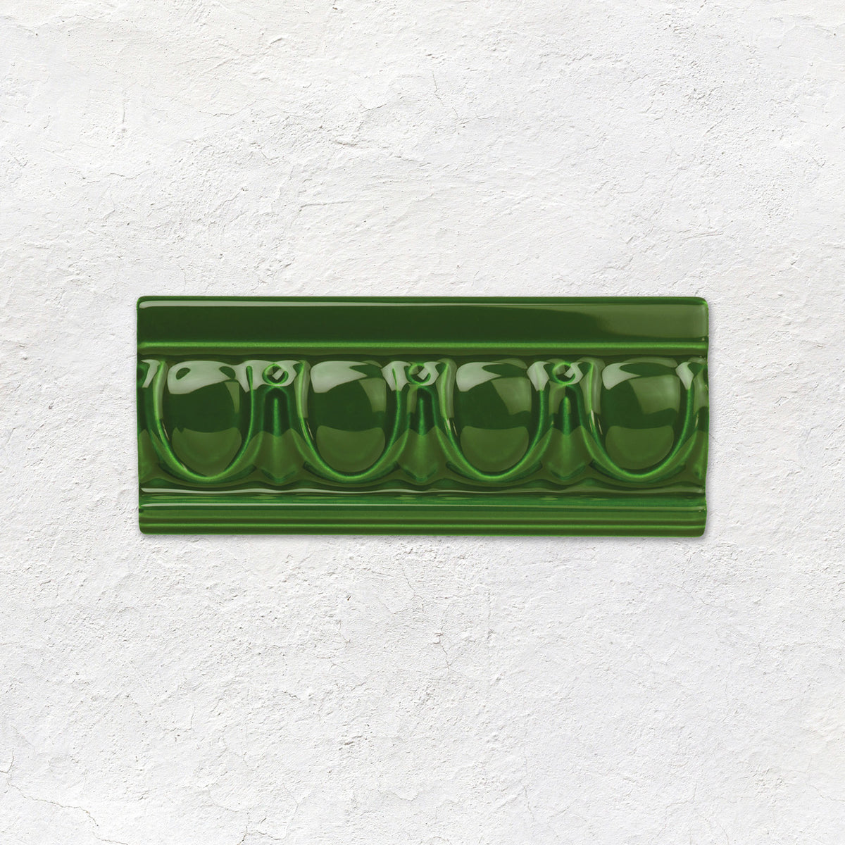 Edwardian Green Egg & Dart Moulding Ceramic Wall Tile 152x65mm - Gloss